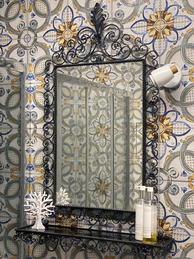 Emanuele Domus Apartment Catania Bagian luar foto